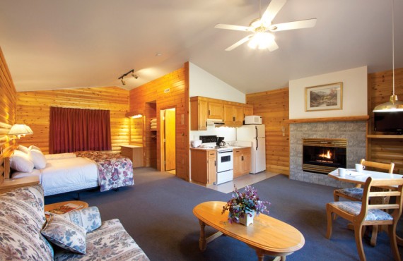 Becker's Chalets - Jasper : Package Rates, Photos And Reviews