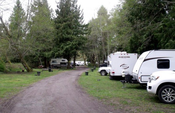 Cedar Grove RV Park & Campground - Qualicum Beach